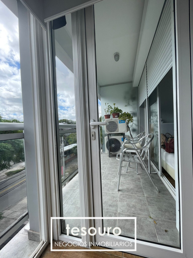Apartamento ID.4566 - VENTA APARTAMENTO DE 1 DORMITORIO EN MALVIN SUR CON COCHERA Y AZOTEA DE USO EXCLUSIVO