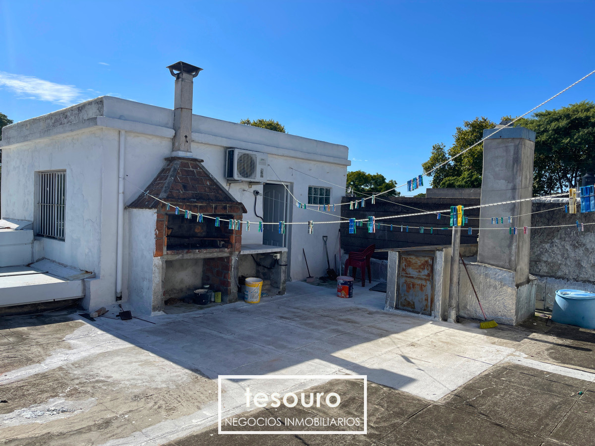 Apartamento ID.4672 - VENTA APARTAMENTO DE 2 DORMITORIOS EN BRAZO ORIENTAL CON AZOTEA DE USO EXCLUSIVO
