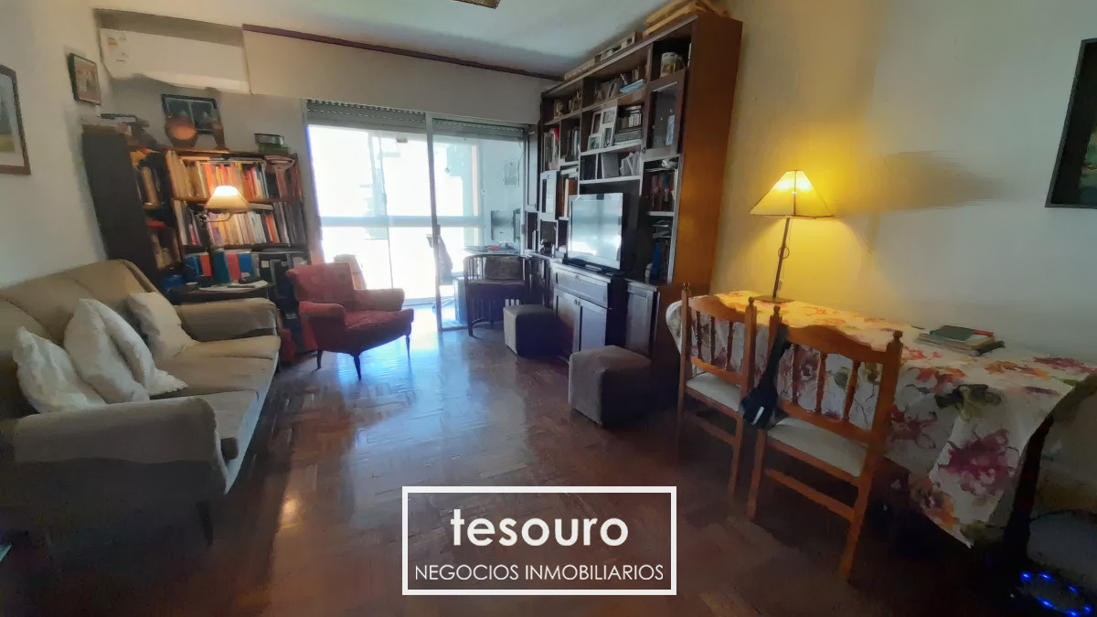 Apartamento ID.4666 - VENTA APARTAMENTO DE 2 DORMITORIOS EN CENTRO CON VISTA AL MAR