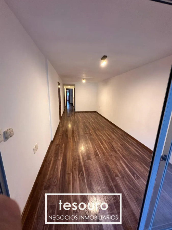 Apartamento ID.5405 - ALQUILER APARTAMENTO DE 2 DORMITORIOS CON GARAGE EN VILLA BIARRITZ