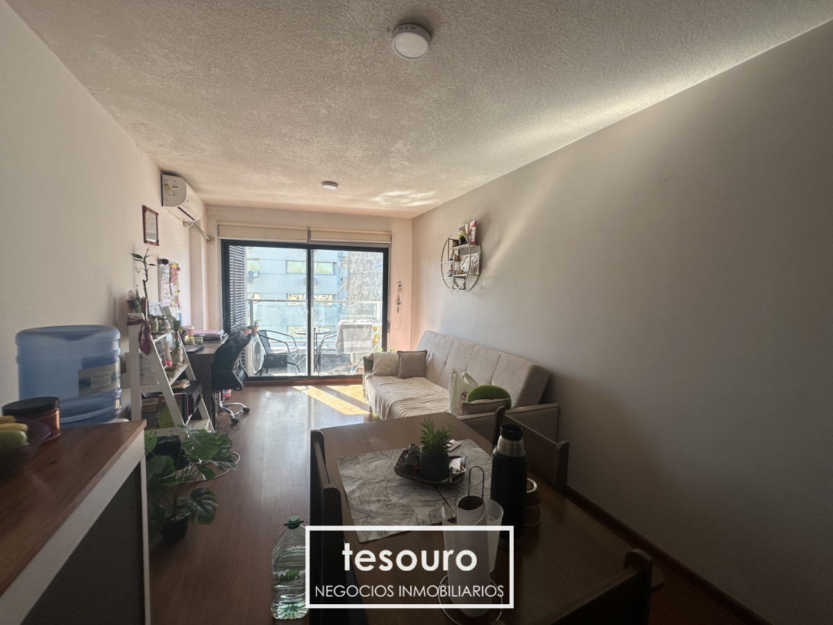 Apartamento ID.5477 - VENTA APARTAMENTO DE 1 DORMITORIO EN CORDÓN SUR CON RENTA