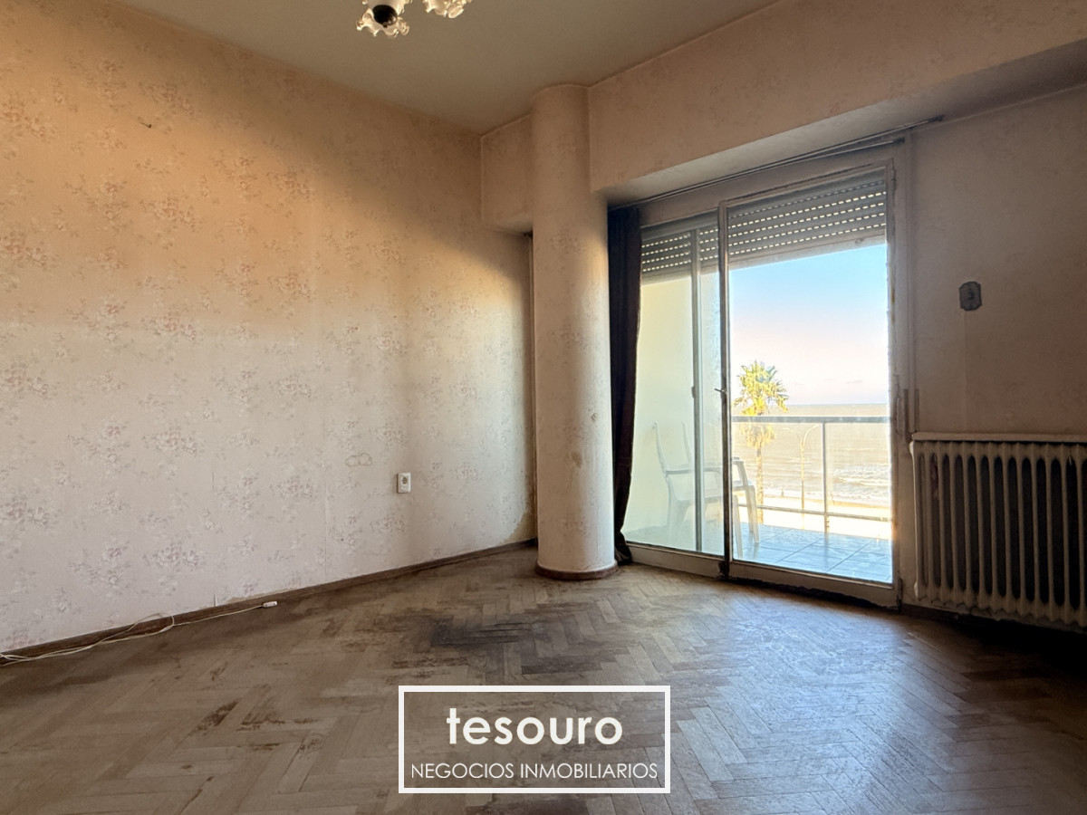 Apartamento ID.5450 - Venta de apartamento 2 dormitorios y servicio en Pocitos