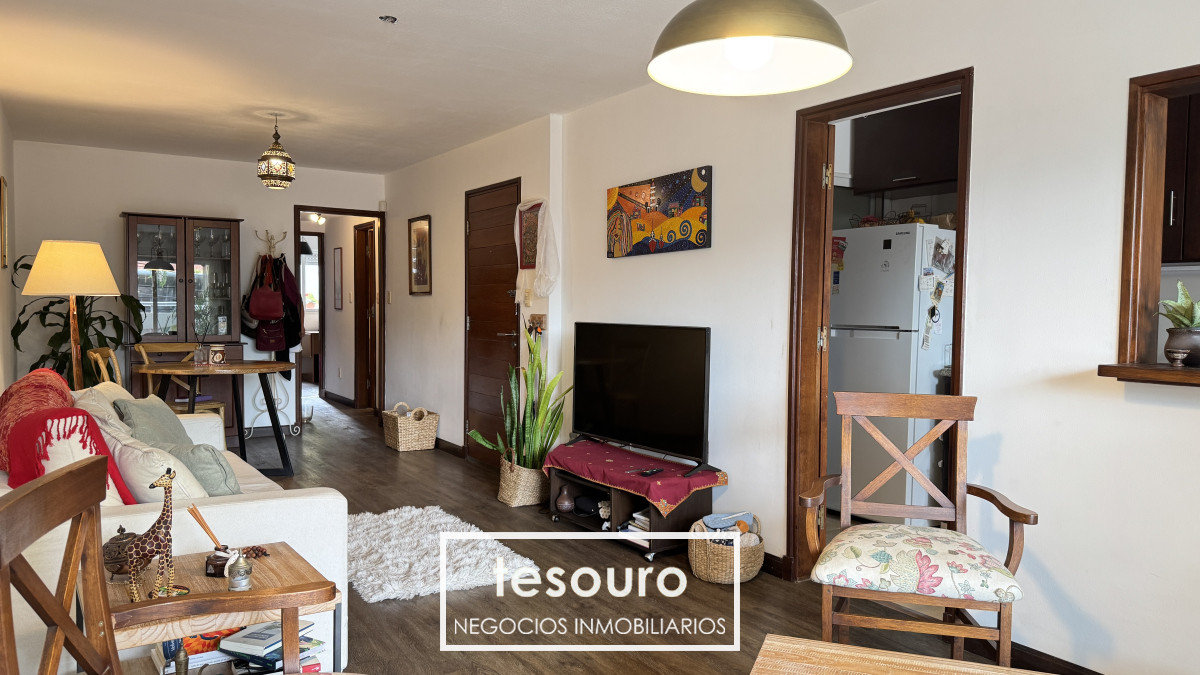 Apartamento ID.4203 - Venta Apartamento de 2 Dormitorios En Puertito de Buceo