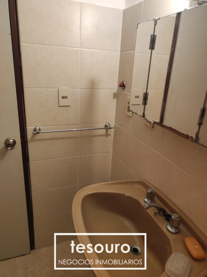 Apartamento ID.4522 - VENTA APARTAMENTO DE 1 DORMITORIO CON RENTA EN PARQUE BATLLE 