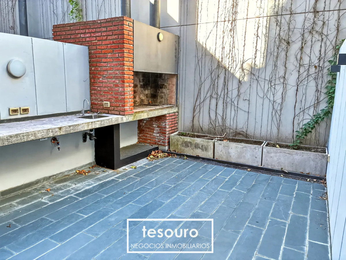 Apartamento ID.5508 - ALQUILER APARTAMENTO LOFT DE 1 DORMITORIO CON PATIO Y PARRILLERO EN PUNTA CARRETAS