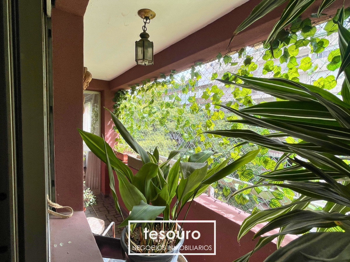 Apartamento ID.4654 - VENTA APARTAMENTO DE 3 DORMITORIOS EN POCITOS PRÓXIMO A LA RAMBLA