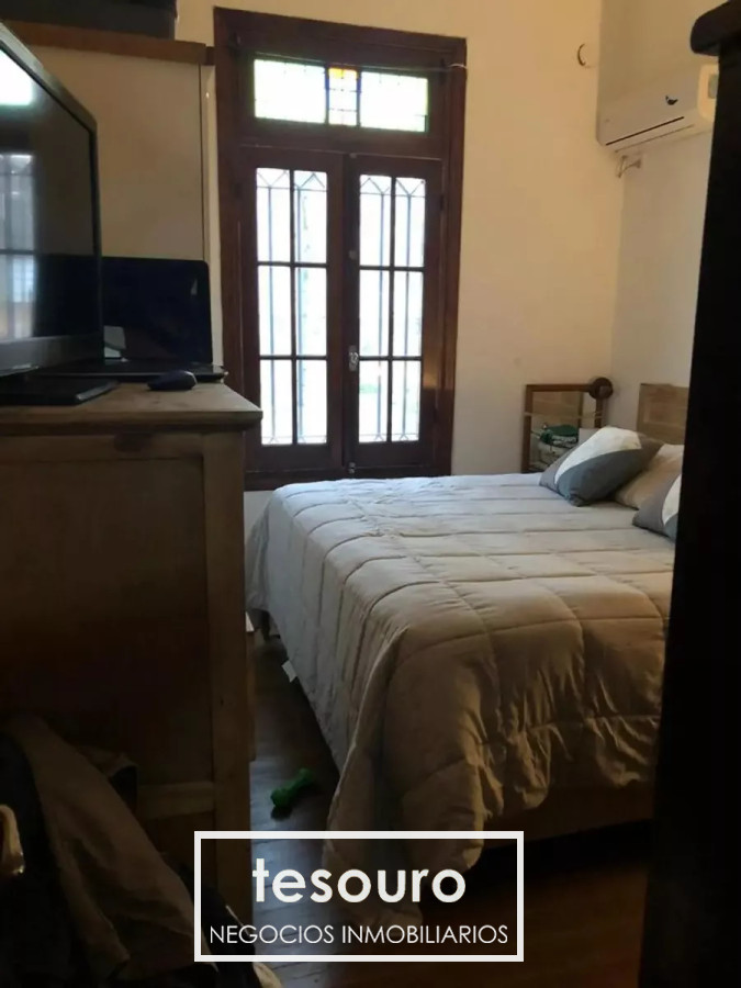 Casa ID.4565 - VENTA CASA DE 3 DORMITORIOS EN TRES CRUCES CON RENTA