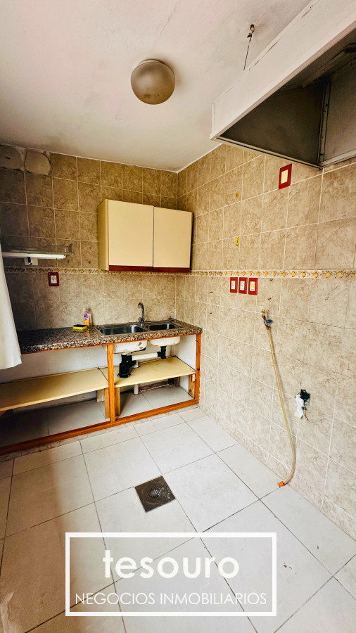 Casa ID.4983 - VENTA CASA CON APARTAMENTO INDEPENDIENTE EN BUCEO PRÓXIMO A AVENIDA ITALIA