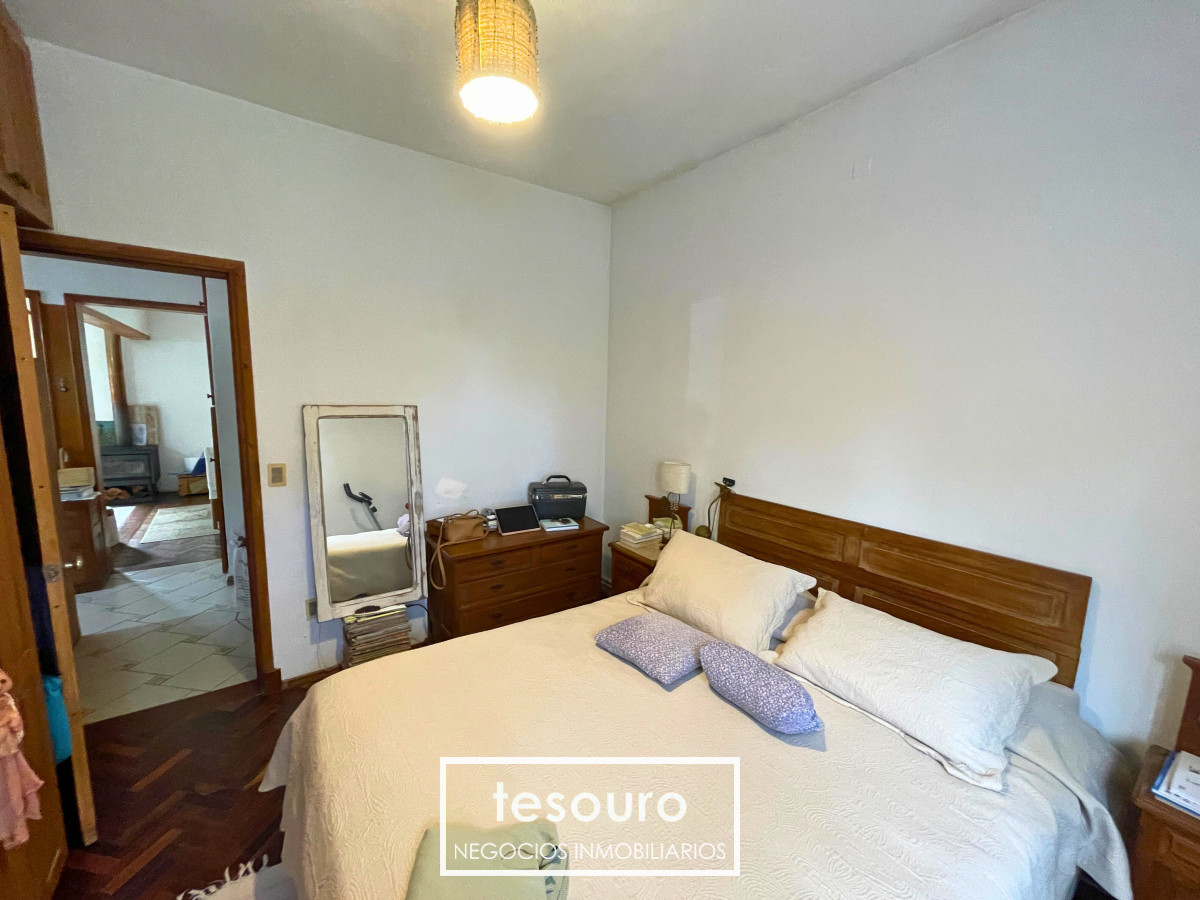 Casa ID.4660 - VENTA CASA DE 4 DORMITORIOS CON PISCINA Y BARBACOA EN MALVÍN