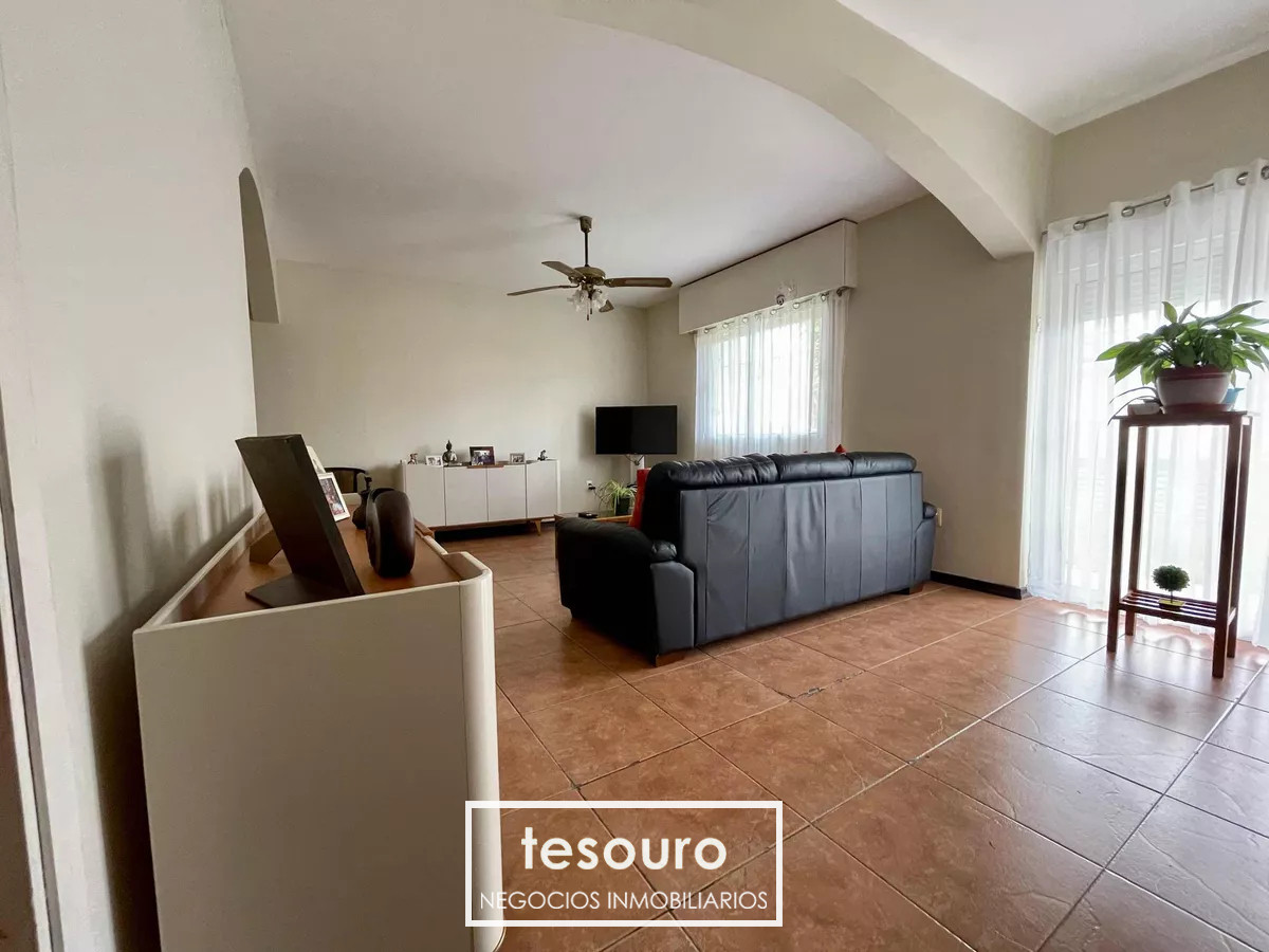 Casa ID.4512 - VENTA CASA DE 4 DORMITORIOS EN BUCEO