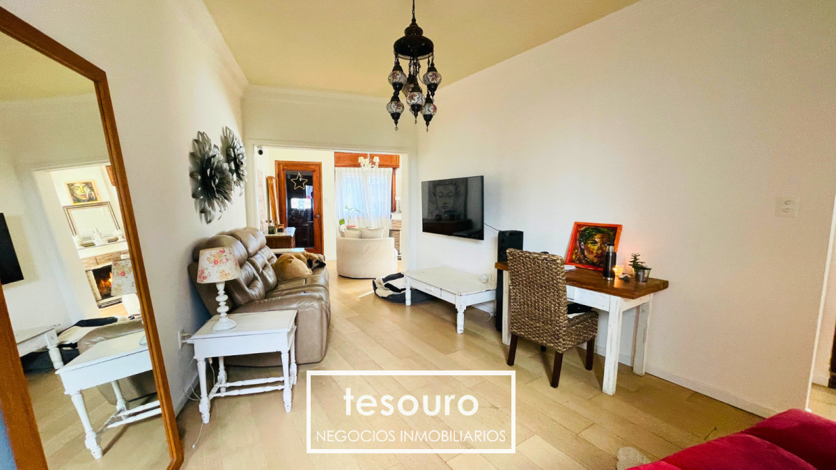 Casa ID.4893 - VENTA CASA DE 2 DORMITORIOS EN POCITOS