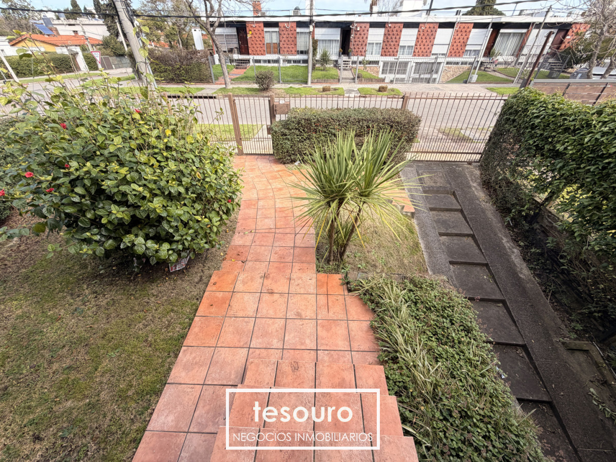 Casa ID.5724 - Alquiler Casa de 4 dormitorios en Malvin