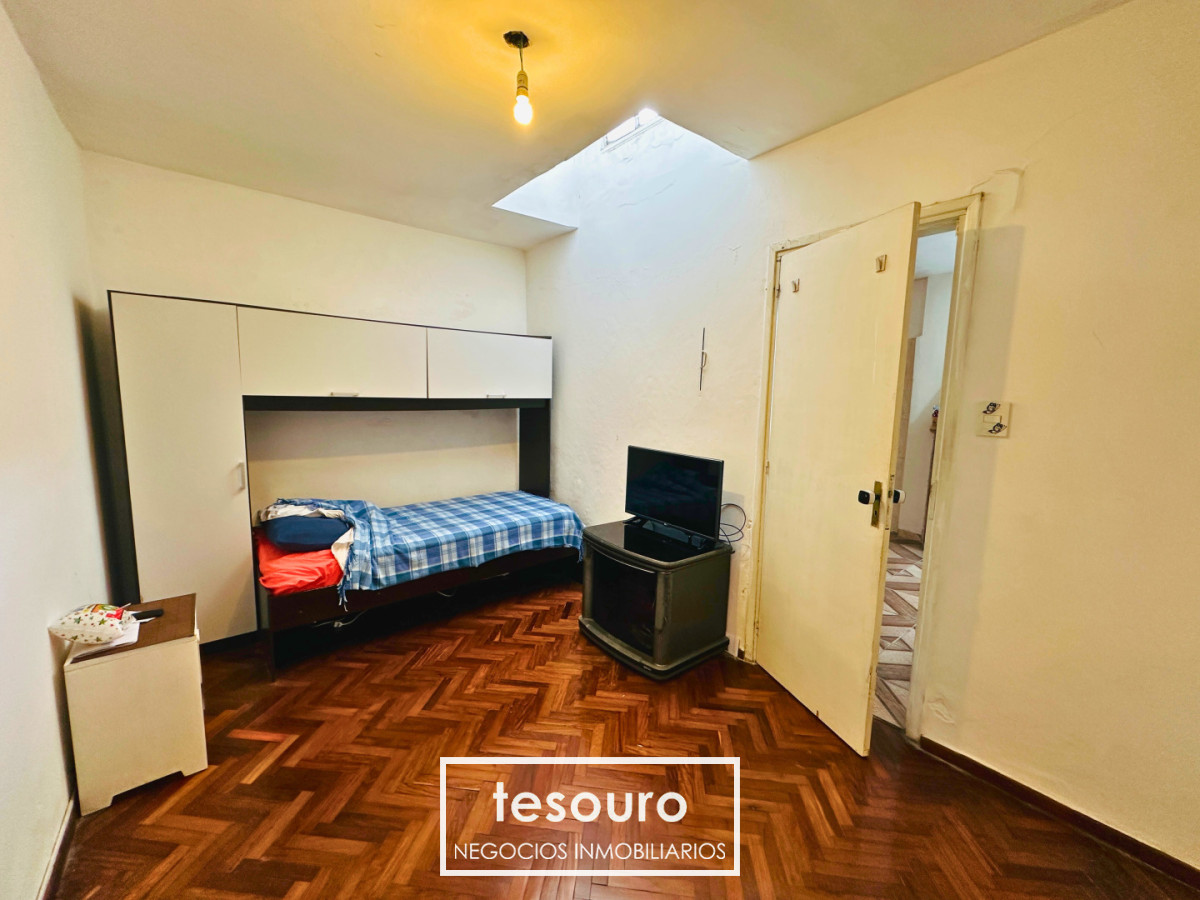 Casa ID.5304 - VENTA CASA EN LA COMERCIAL HOCQUART ESQUINA INCA