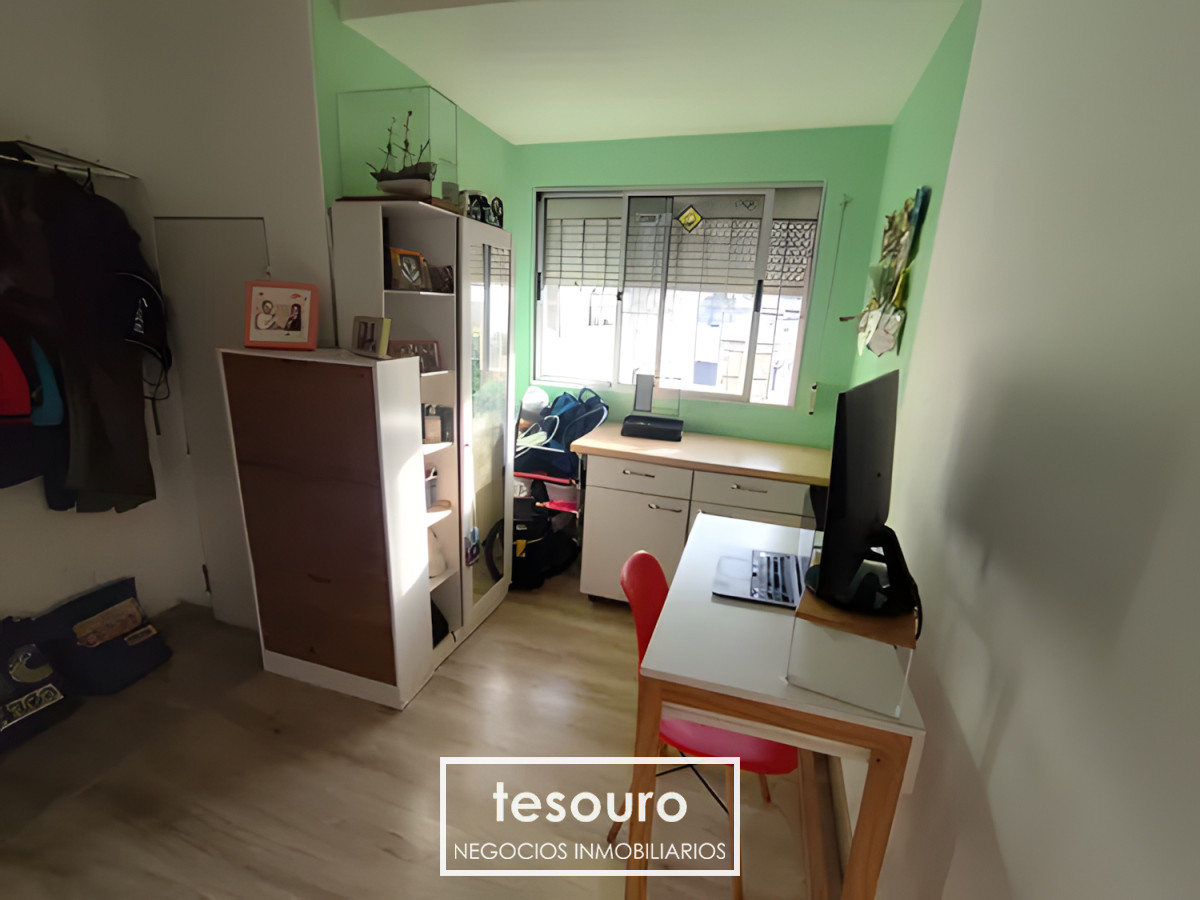 Casa ID.4877 - VENTA CASA DE 3 DORMITORIOS EN POCITOS CON GRAN TERRAZA VERDE