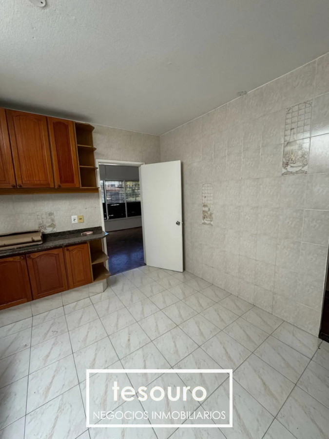 Casa ID.5437 - CASA 2 DORMITORIOS CON JARDÍN Y PARRILLERO EN CARRASCO SUR