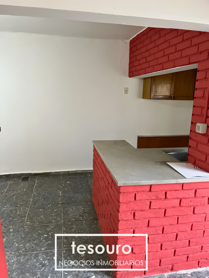 Casa ID.5111 - VENTA CASA DE 3 DORMITORIOS EN LA BLANQUEADA