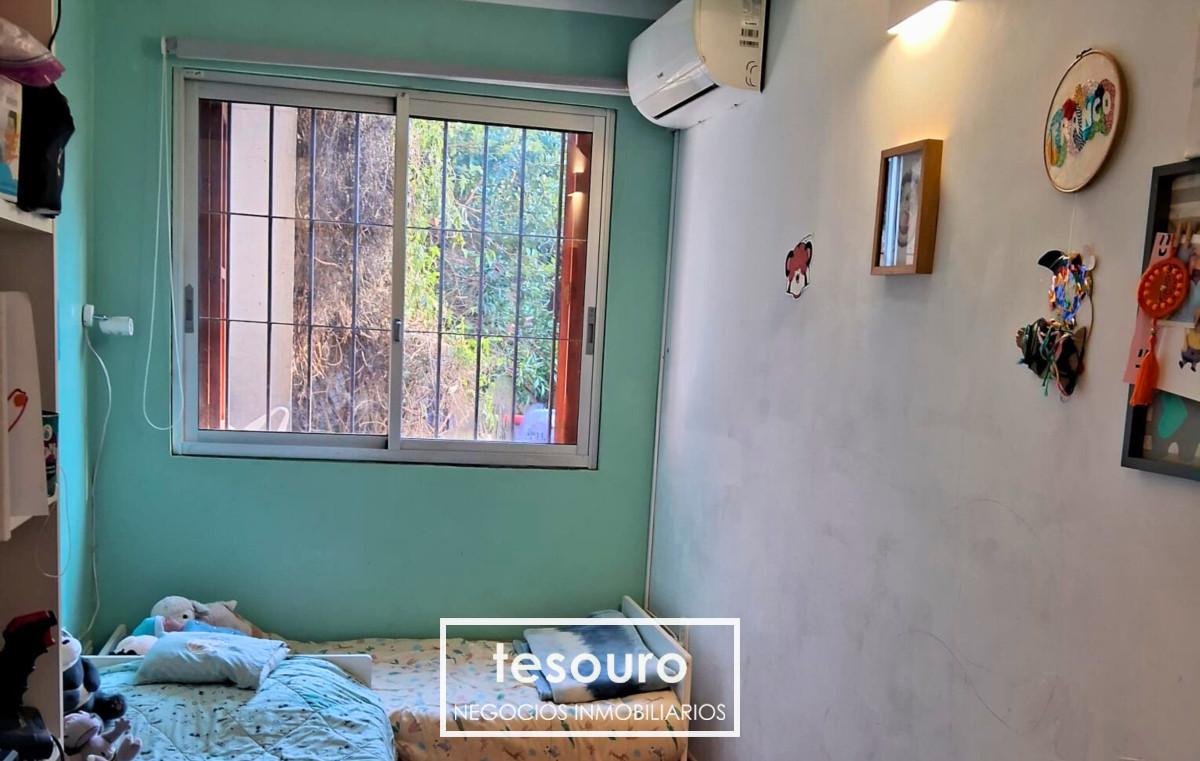 Casa ID.4867 - VENTA CASA DE 2 DORMITORIOS EN LARRAÑAGA PRÓXIMO A BV. ARTIGAS Y GARIBALDI
