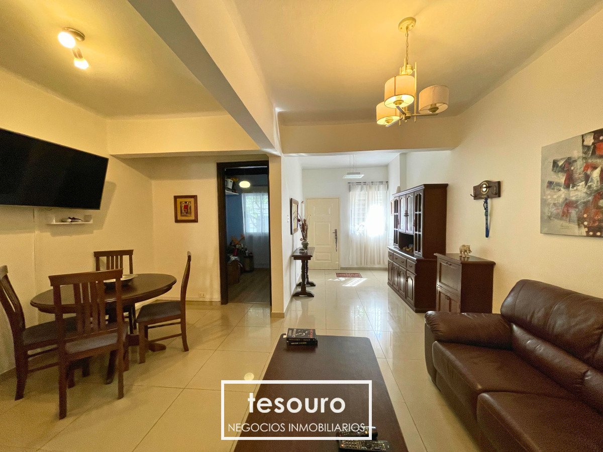Casa ID.4616 - VENTA CASA PH DE 2 DORMITORIOS EN POCITOS