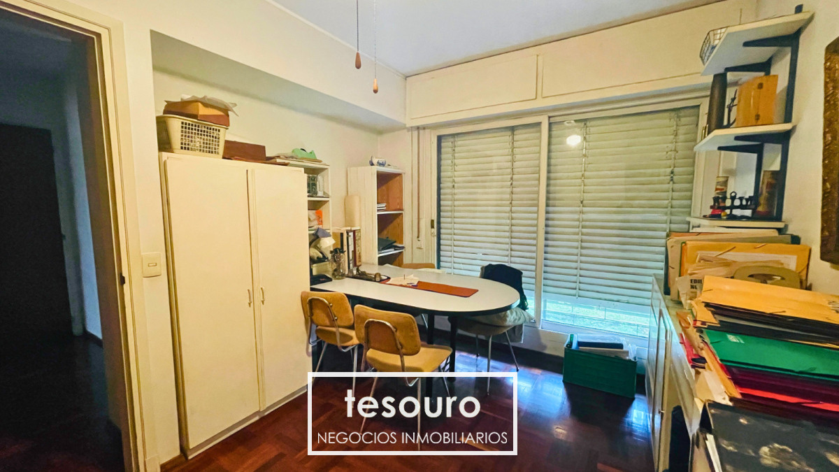 Casa ID.4889 - VENTA CASA DE 4 DORMITORIOS EN JACINTO VERA SOBRE BVAR ARTIGAS