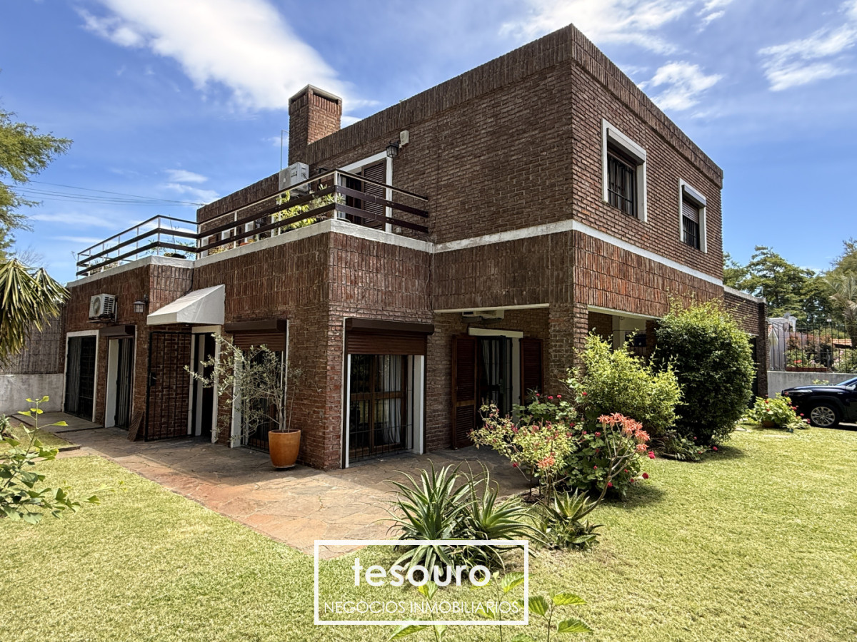 Casa ID.5247 - Alquiler casa de 4 dormitorios en Punta Gorda