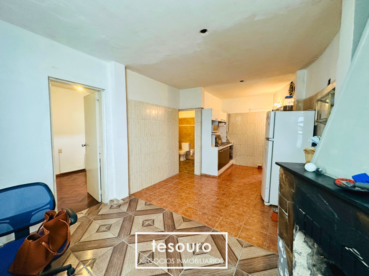 Casa ID.5304 - VENTA CASA EN LA COMERCIAL HOCQUART ESQUINA INCA