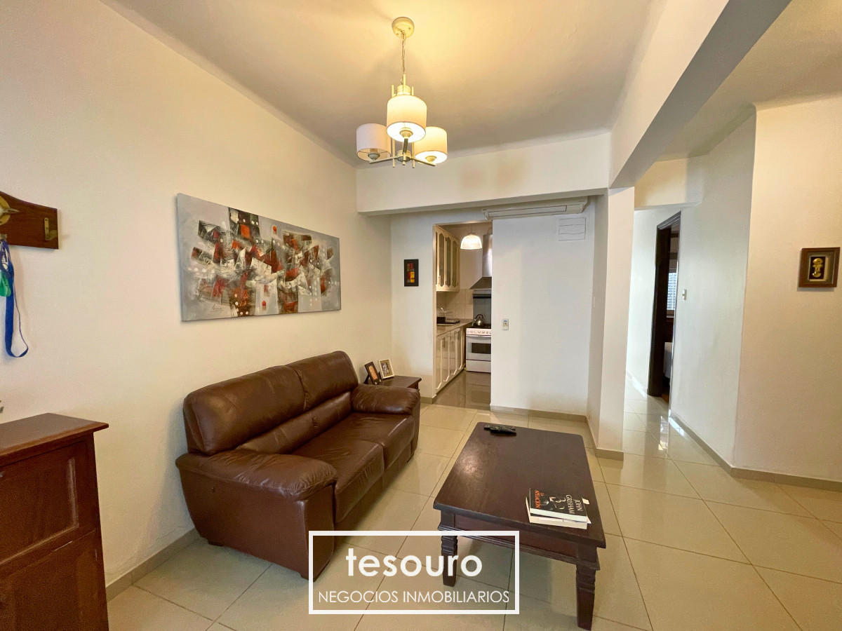 Casa ID.4616 - VENTA CASA PH DE 2 DORMITORIOS EN POCITOS
