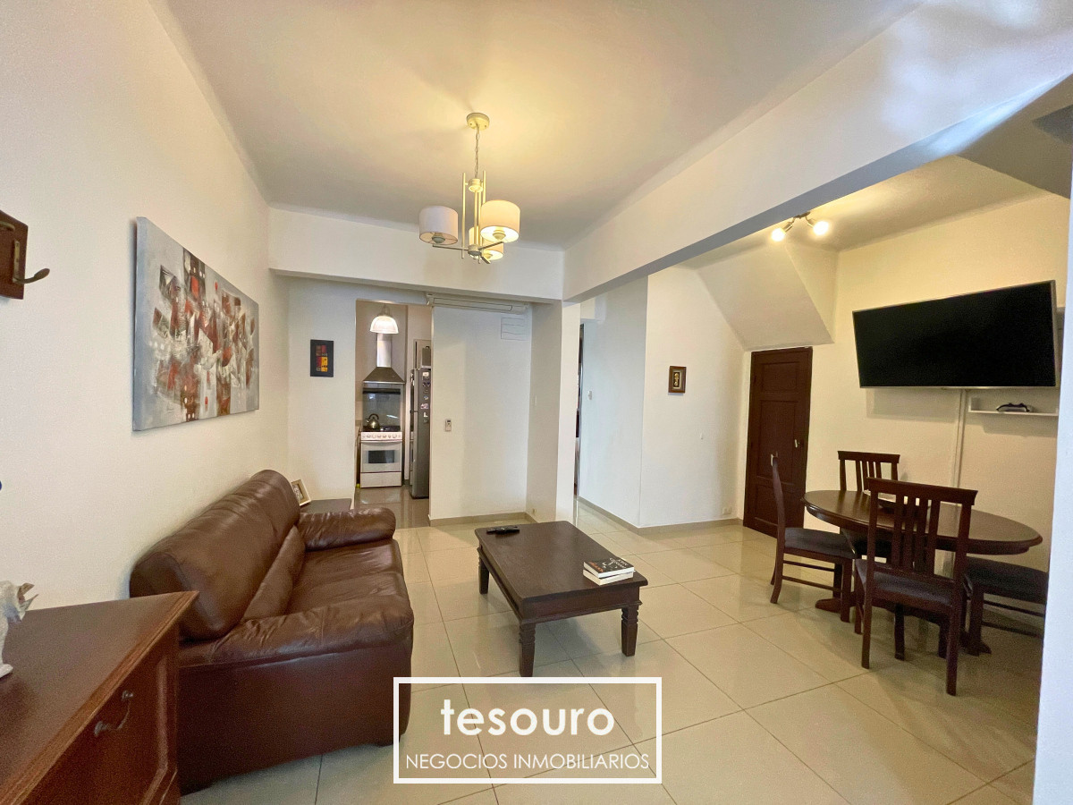 Casa ID.4616 - VENTA CASA PH DE 2 DORMITORIOS EN POCITOS
