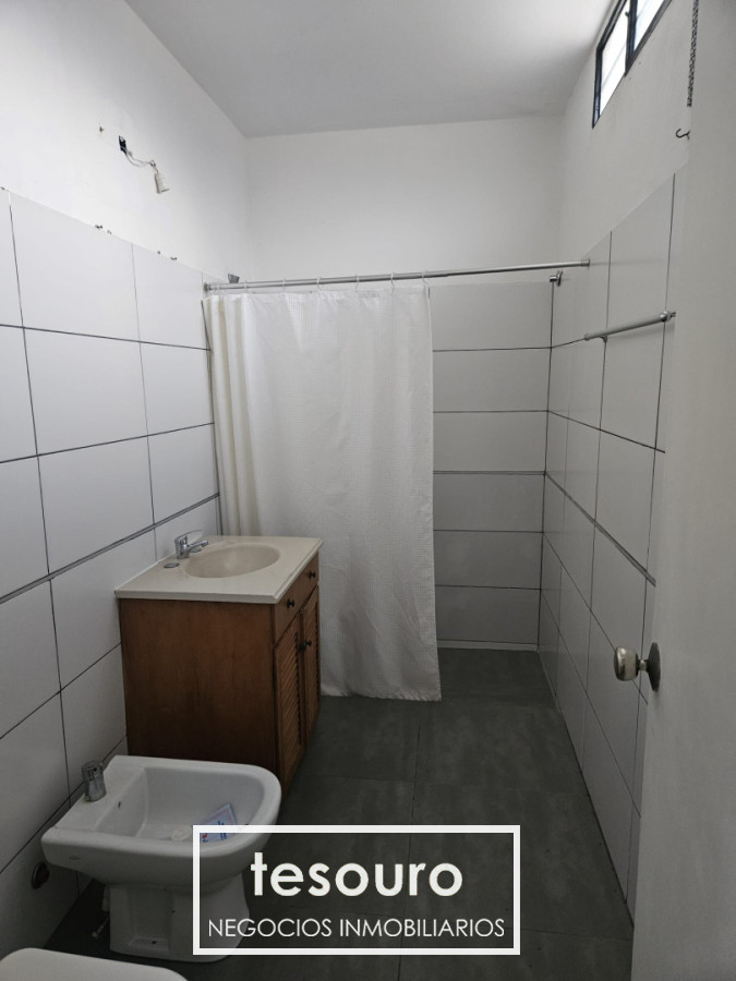 Casa ID.5724 - Alquiler Casa de 4 dormitorios en Malvin