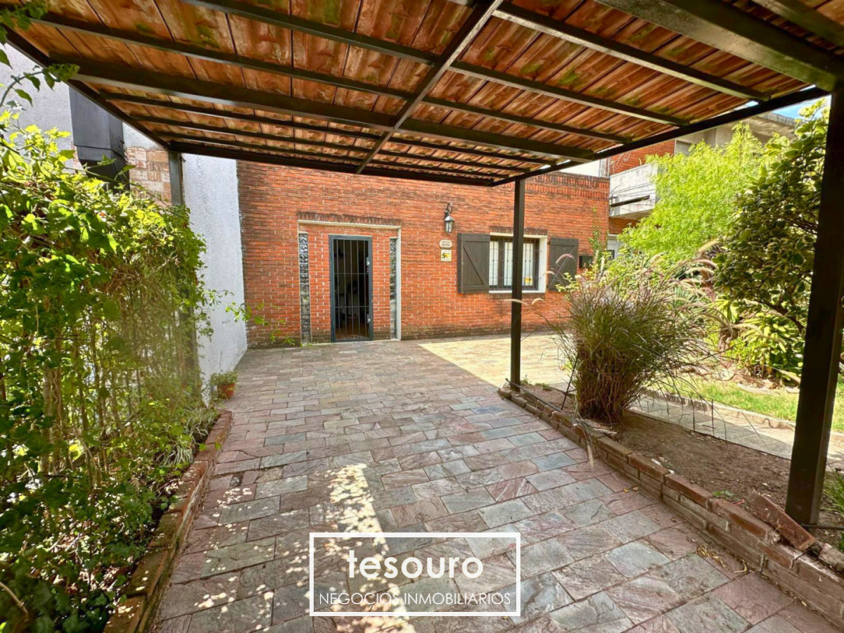 Casa ID.5528 - VENTA CASA DE 3 DORMITORIOS EN BRAZO ORIENTAL