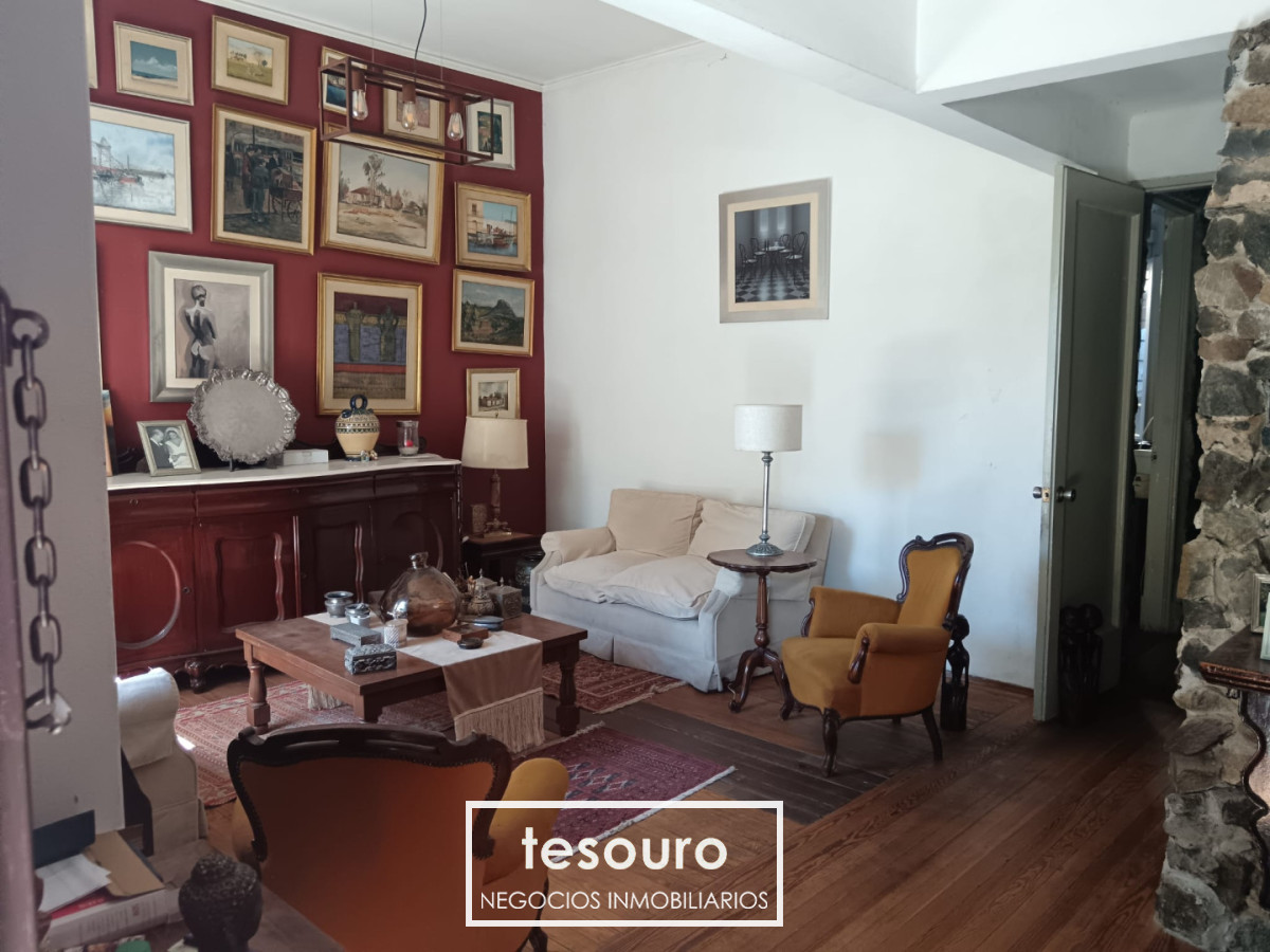Casa ID.5468 - VENTA CASA EN PARQUE BATLLE CON PISCINA Y BARBACOA