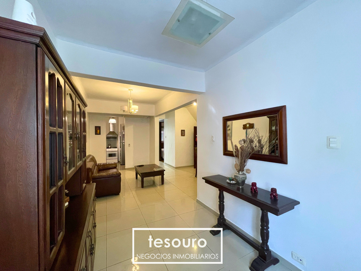 Casa ID.4616 - VENTA CASA PH DE 2 DORMITORIOS EN POCITOS