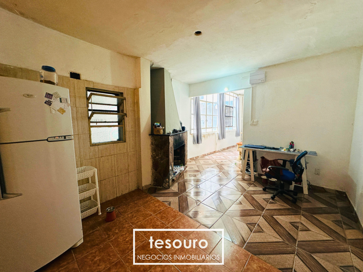 Casa ID.5304 - VENTA CASA EN LA COMERCIAL HOCQUART ESQUINA INCA