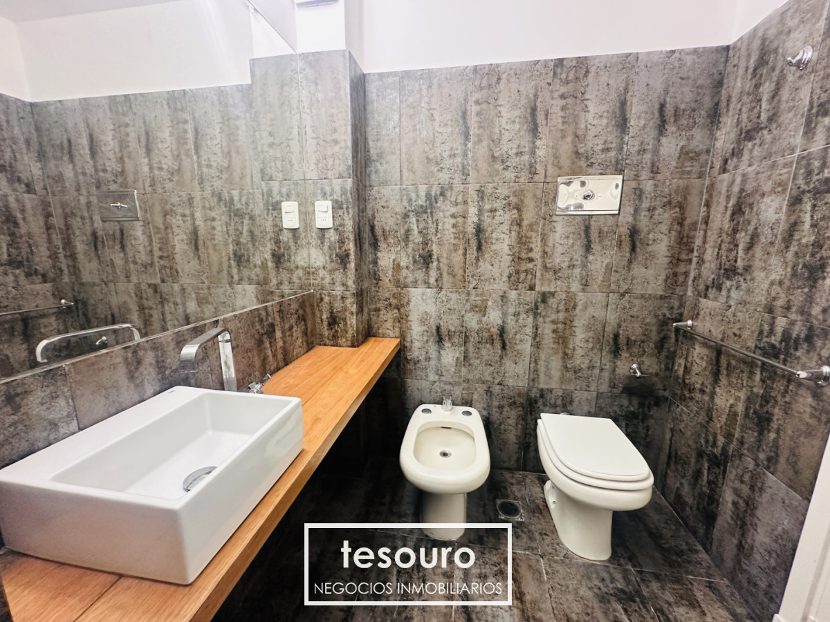 Casa ID.5355 - VENTA CASA EN PH DE 3 DORMITORIOS EN MALVÍN