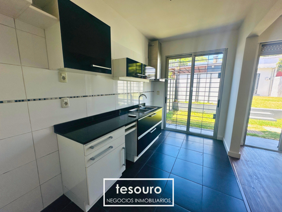 Casa ID.5355 - VENTA CASA EN PH DE 3 DORMITORIOS EN MALVÍN