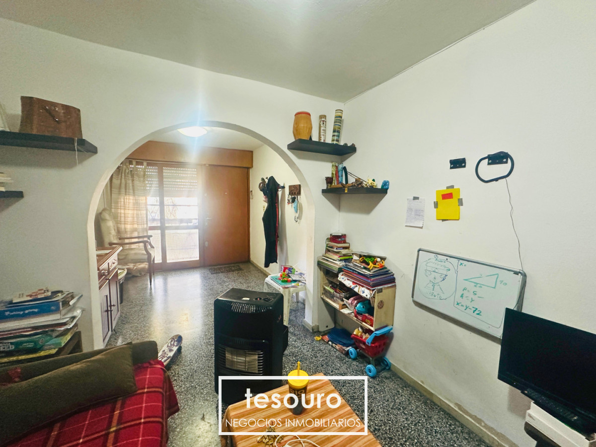 Casa ID.5510 - VENTA CASA DE 3 DORMITORIOS EN LA COMERCIAL
