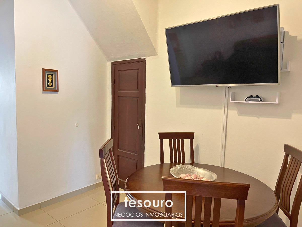 Casa ID.4616 - VENTA CASA PH DE 2 DORMITORIOS EN POCITOS