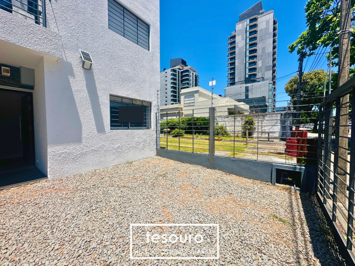 Casa ID.5355 - VENTA CASA EN PH DE 3 DORMITORIOS EN MALVÍN