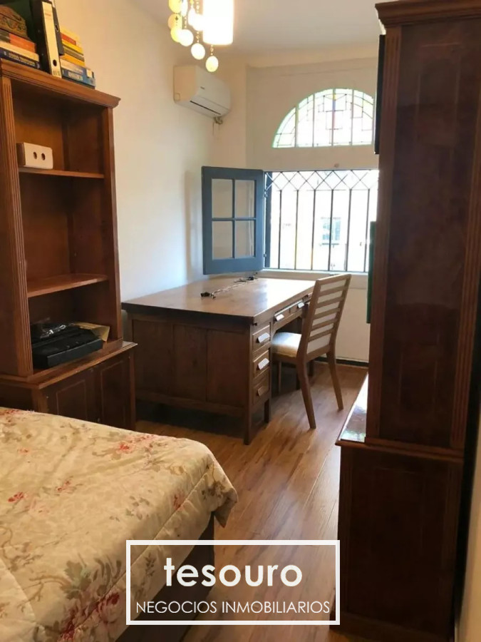 Casa ID.4565 - VENTA CASA DE 3 DORMITORIOS EN TRES CRUCES CON RENTA