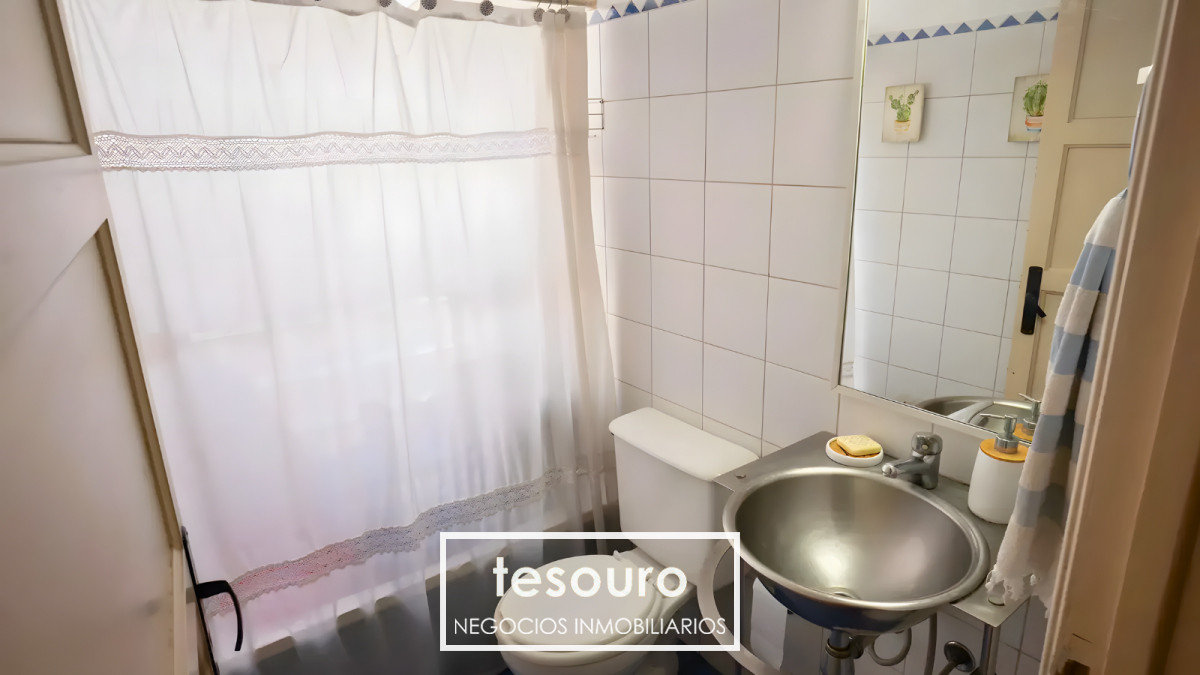 Casa ID.4871 - VENTA CASA DE 4 DORMITORIOS EN CARRASCO NORTE