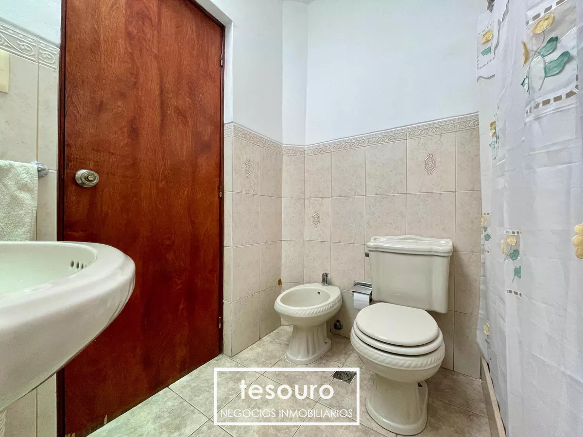 Casa ID.4512 - VENTA CASA DE 4 DORMITORIOS EN BUCEO