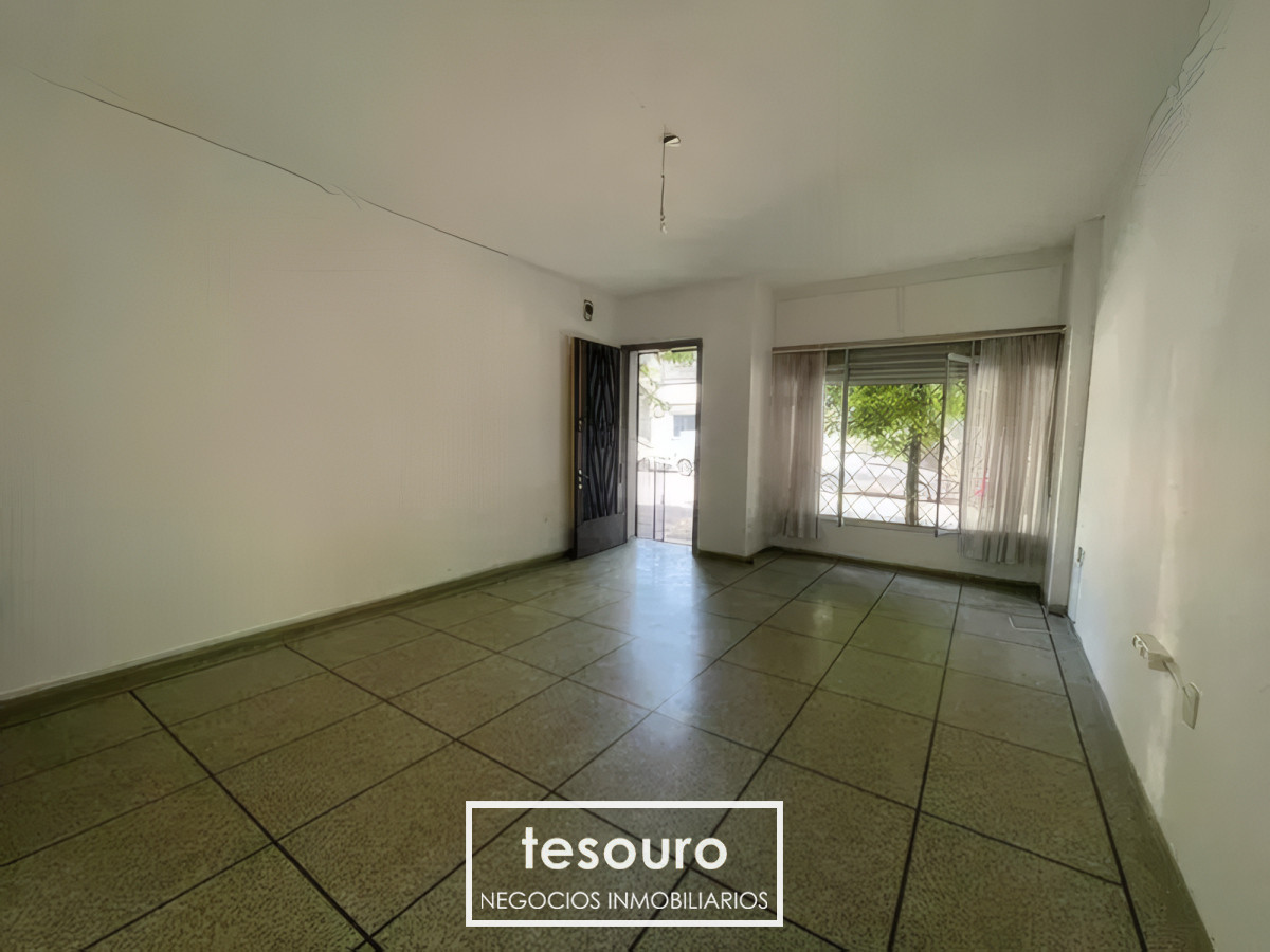 Casa ID.4774 - VENTA PH DE 1 DORMITORIO PRÓXIMO A TRES CRUCES