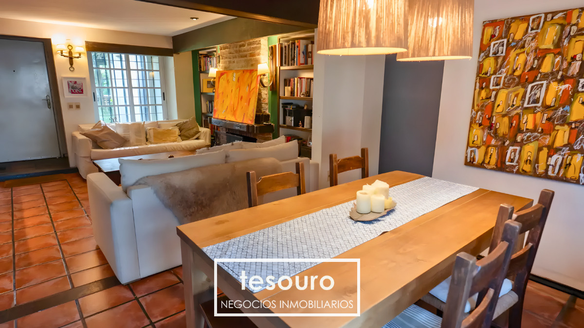 Casa ID.4871 - VENTA CASA DE 4 DORMITORIOS EN CARRASCO NORTE