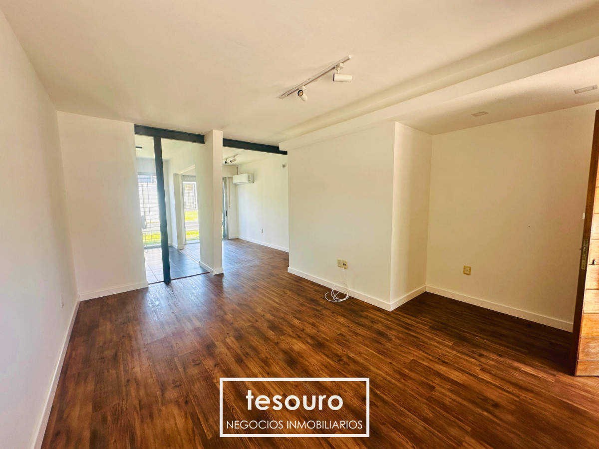 Casa ID.5355 - VENTA CASA EN PH DE 3 DORMITORIOS EN MALVÍN