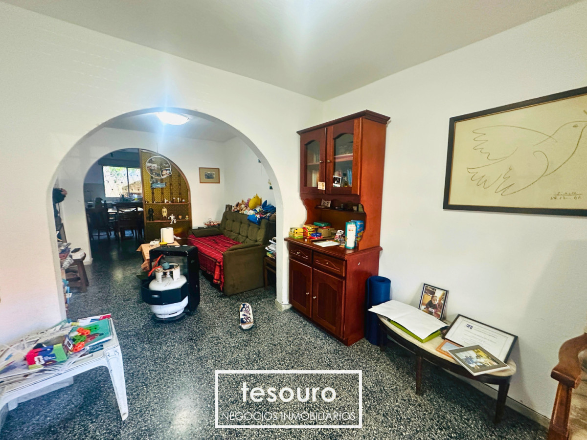 Casa ID.5510 - VENTA CASA DE 3 DORMITORIOS EN LA COMERCIAL