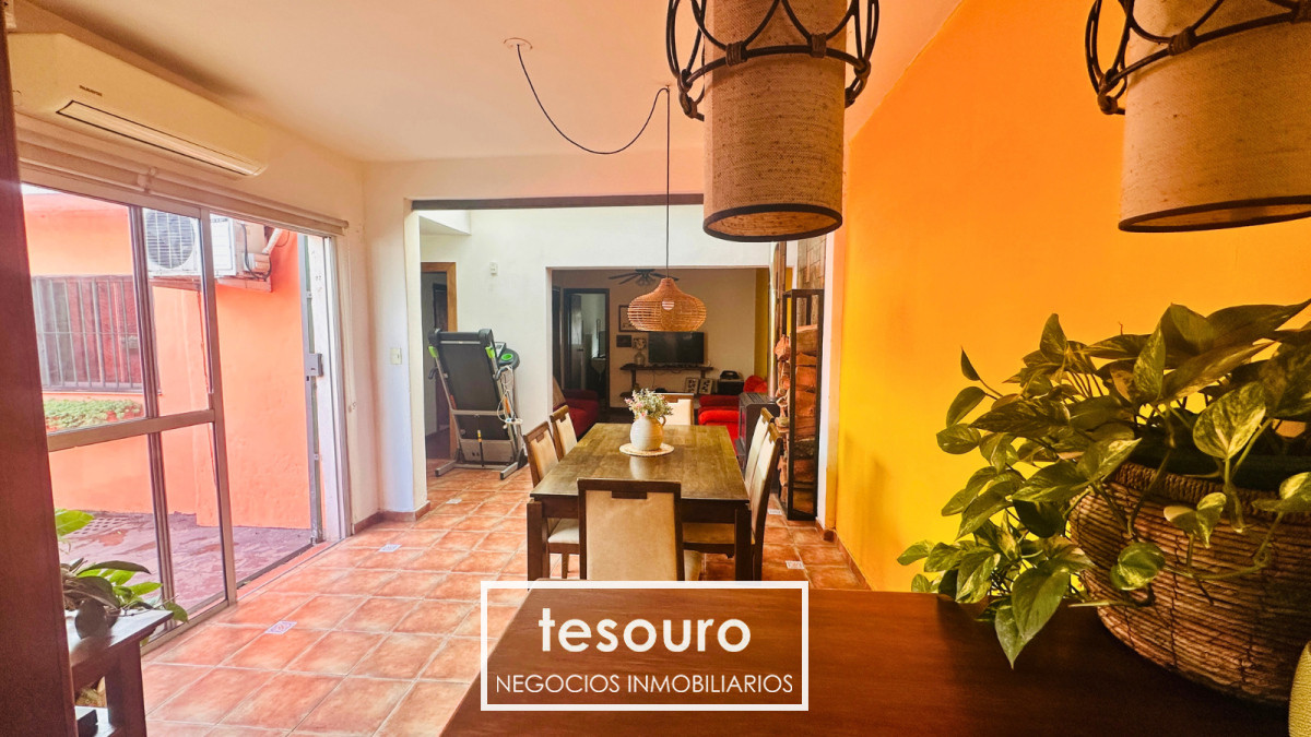 Casa ID.4978 - VENTA CASA CON APARTAMENTO INDEPENDIENTE PRÓXIMO A PLAZA ITALIA
