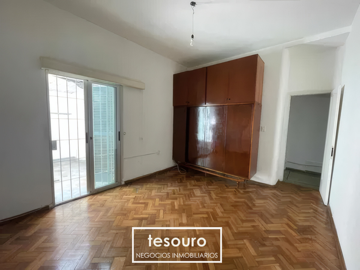 Casa ID.4774 - VENTA PH DE 1 DORMITORIO PRÓXIMO A TRES CRUCES
