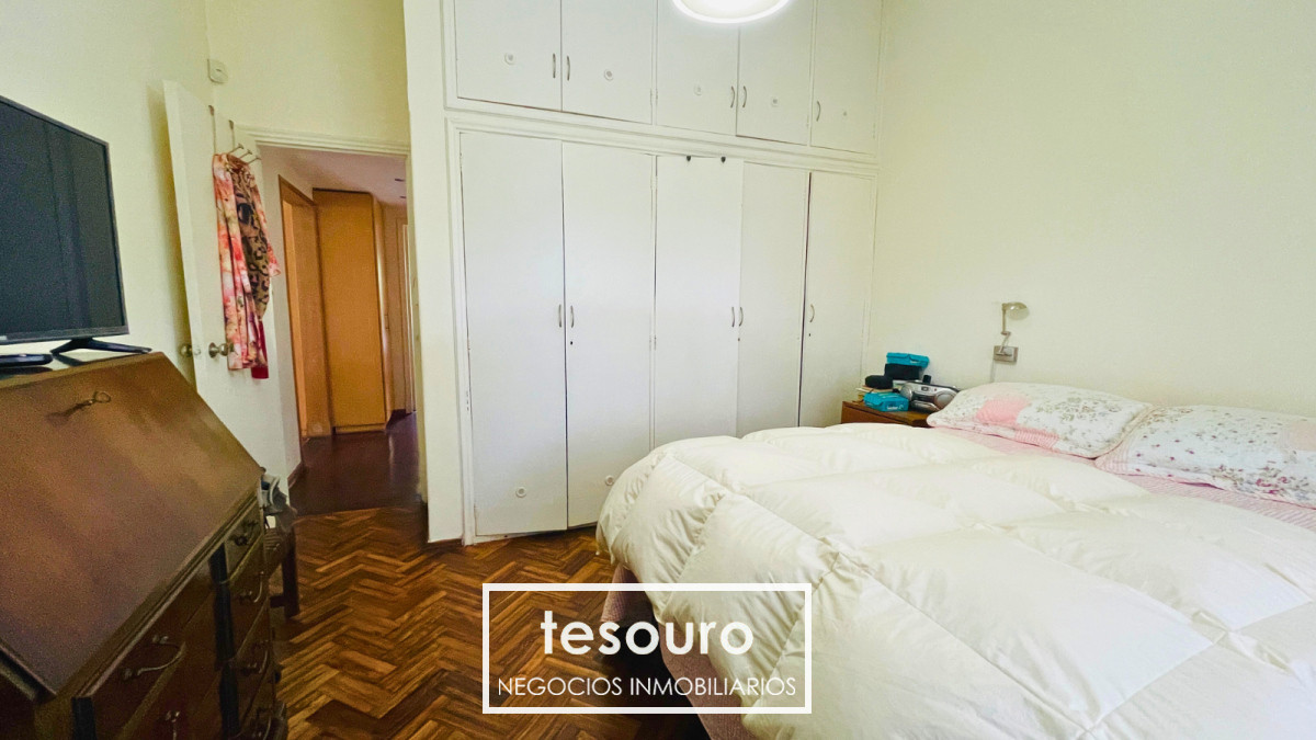 Casa ID.4860 - VENTA CHALET DE 3 DORMITORIOS EN MALVÍN CON BARBACOA Y GRAN TERRENO