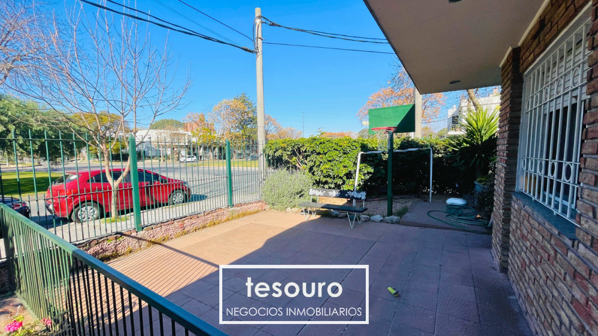 Casa ID.4879 - VENTA CASA DE 3 DORMITORIOS EN MALVÍN SUR