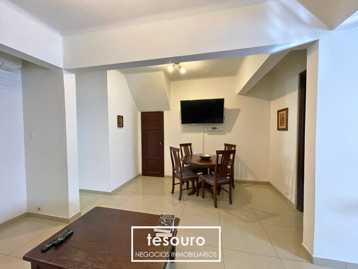 Casa ID.4616 - VENTA CASA PH DE 2 DORMITORIOS EN POCITOS