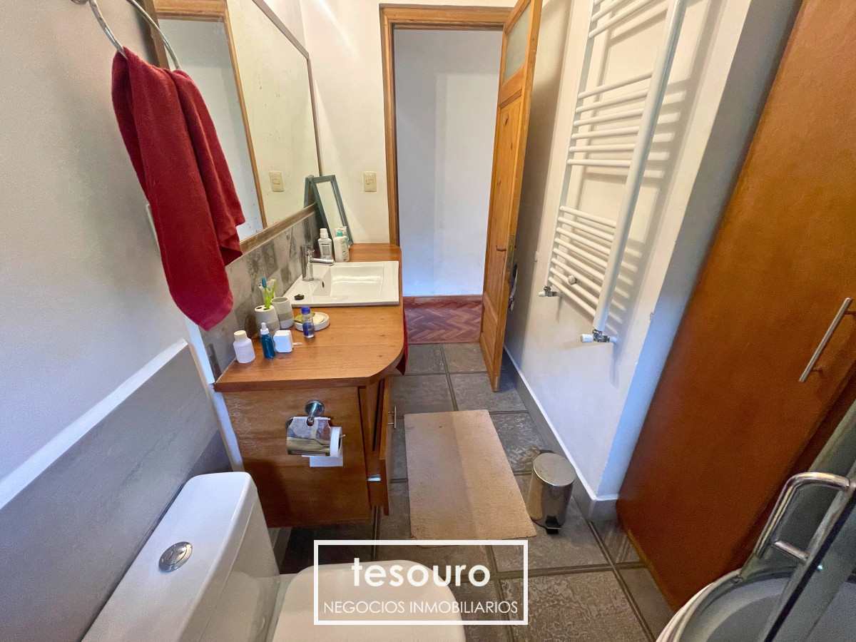 Casa ID.4660 - VENTA CASA DE 4 DORMITORIOS CON PISCINA Y BARBACOA EN MALVÍN